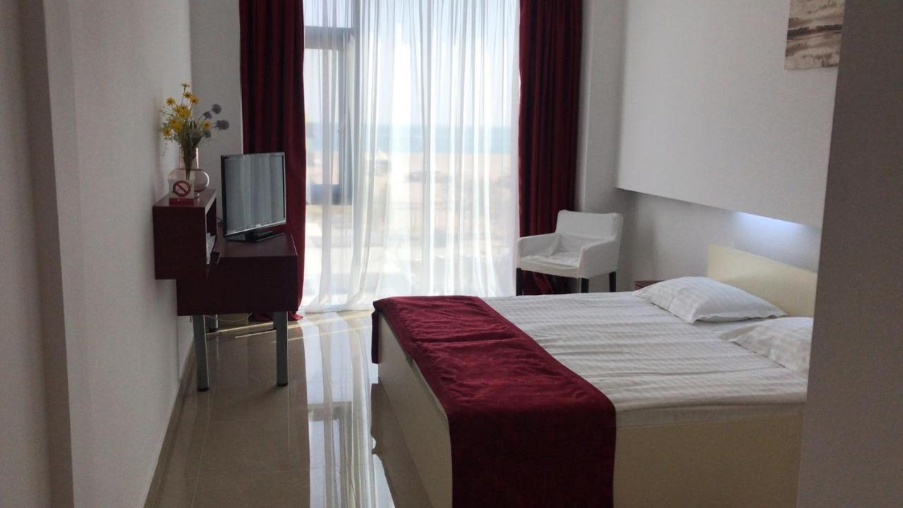 Hotel Hefaistos - Мамая Екстериор снимка
