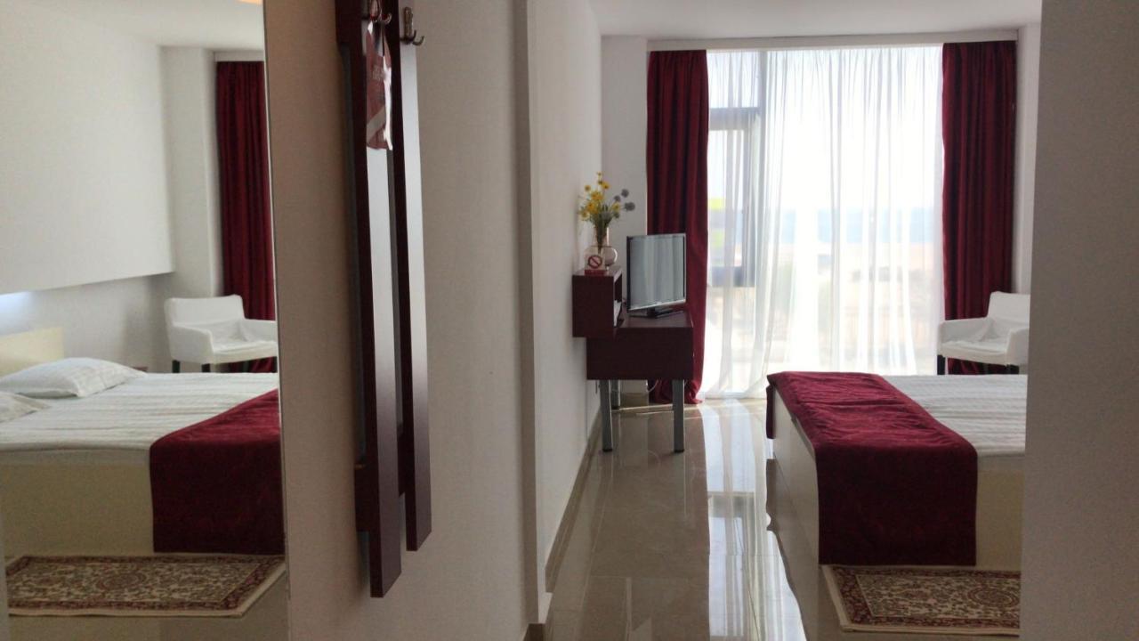 Hotel Hefaistos - Мамая Екстериор снимка